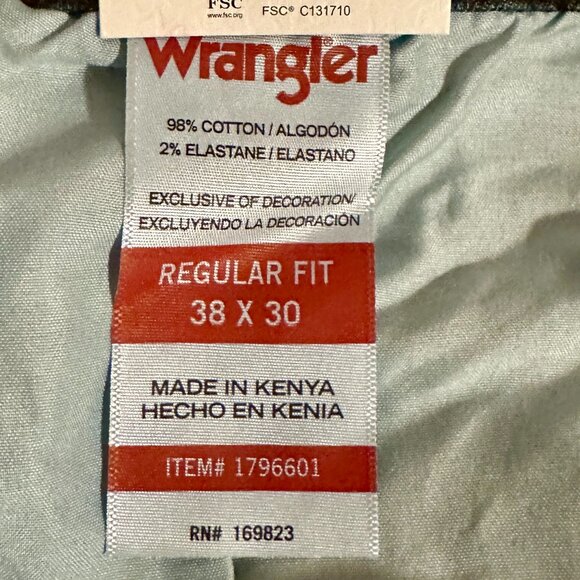 Wrangler Men's Jeans Size 38X30 Dark Blue Free To Stretch Regular Fit Casual NEW - Picture 5 of 13